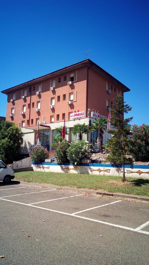 Hotel Parigi Castel San Pietro Terme Exteriér fotografie