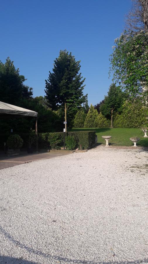 Hotel Parigi Castel San Pietro Terme Exteriér fotografie